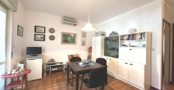 WOHNUNG MIT GROẞER TERRASSE IN PINETA