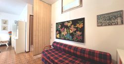 WOHNUNG MIT GROẞER TERRASSE IN PINETA