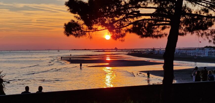INDIPENDENT HOUSE WITH SEA VIEW